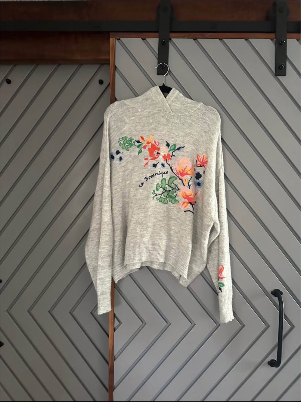 Light Gray Floral Embroidered Hoodie Sweater